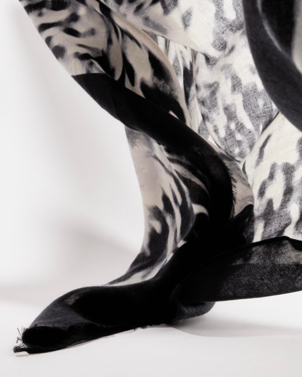 FOULARD YAKIA ECRU NOIR - Image 3